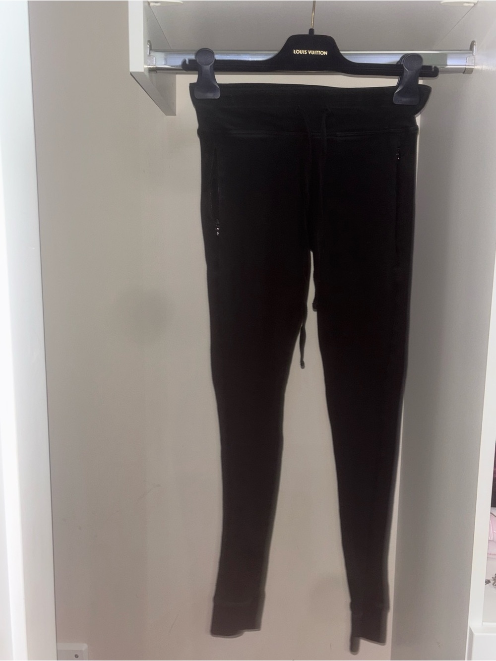 Victoria’s Secret Pink Black Slim Jogger Pants / Leggings (Butt Enhancing)